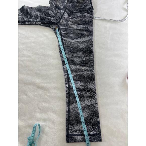 Lululemon Wunder Under High Rise Luon Hazy Days Black White 4 Gym Travel Workout - Picture 8 of 9